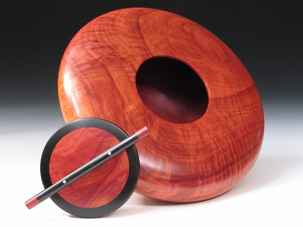  LIDDED VESSEL
