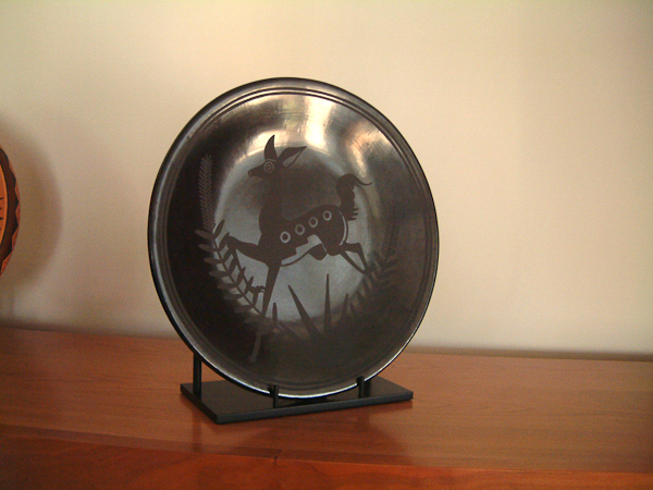  CUSTOM STEEL MUSEUM STAND